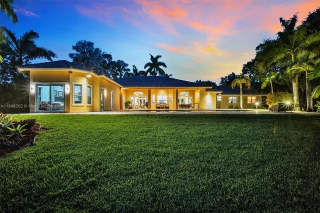 $4,700,000 | 14211 Southwest 63rd Street, Southwest Ranches, FL 33330
