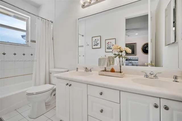 $4,700,000 | 14211 Southwest 63rd Street, Southwest Ranches, FL 33330