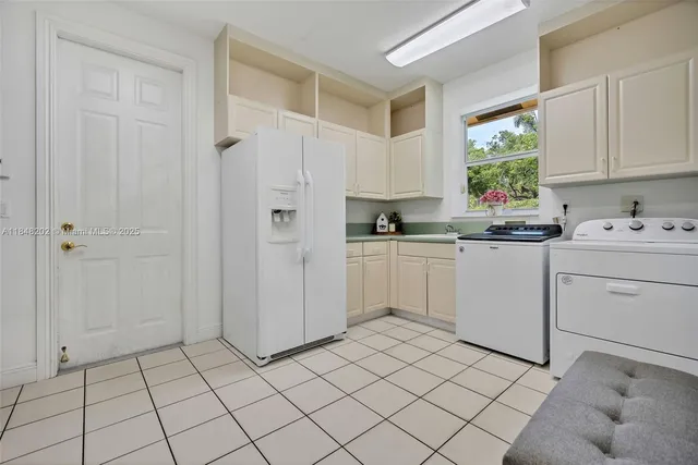 $4,700,000 | 14211 Southwest 63rd Street, Southwest Ranches, FL 33330