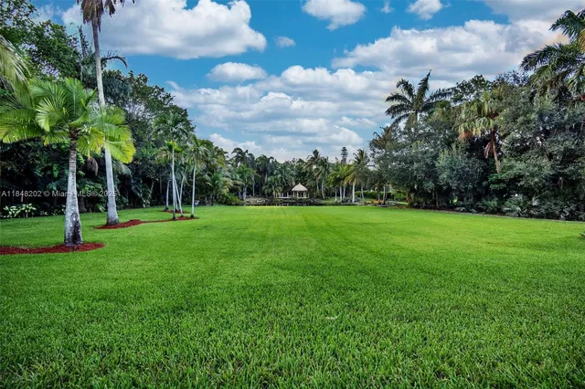 $4,700,000 | 14211 Southwest 63rd Street, Southwest Ranches, FL 33330