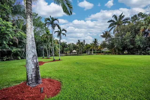 $4,700,000 | 14211 Southwest 63rd Street, Southwest Ranches, FL 33330