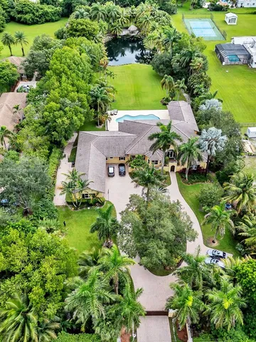 $4,700,000 | 14211 Southwest 63rd Street, Southwest Ranches, FL 33330