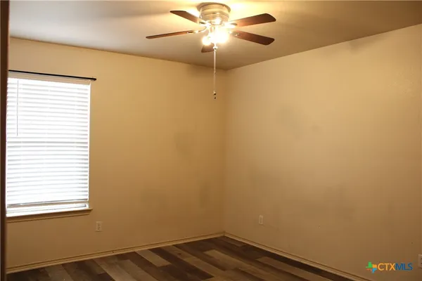 $1,100 | 415 East 4th Avenue, Belton, TX 76513