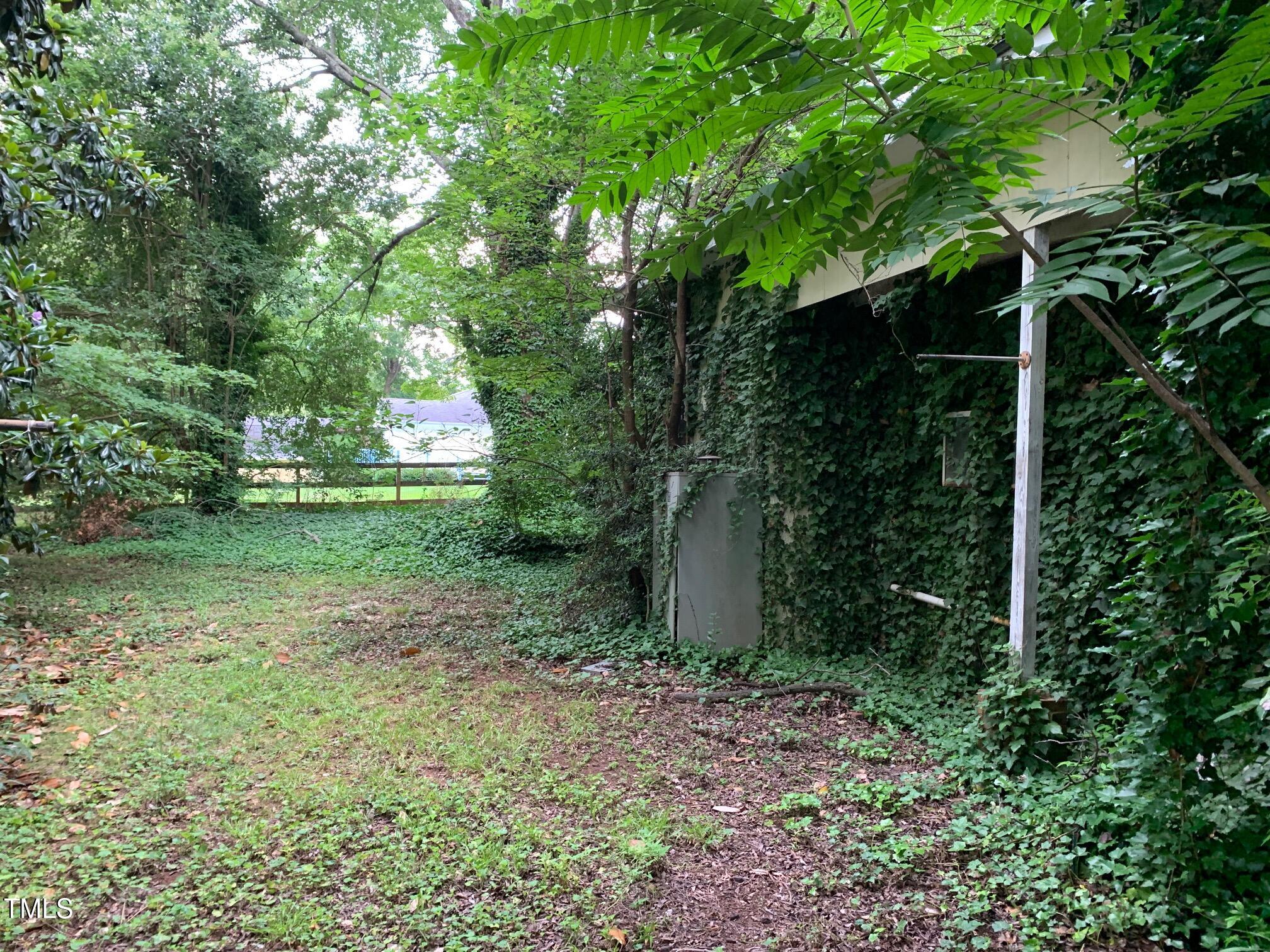 1806 Rendall Street Burlington, NC 27215 - Photo 26 of 36 IMG_3763
