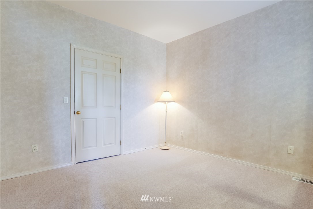 672 Chelan Place Northeast Renton, WA 98059 - Photo 14 of 24 a view of empty room