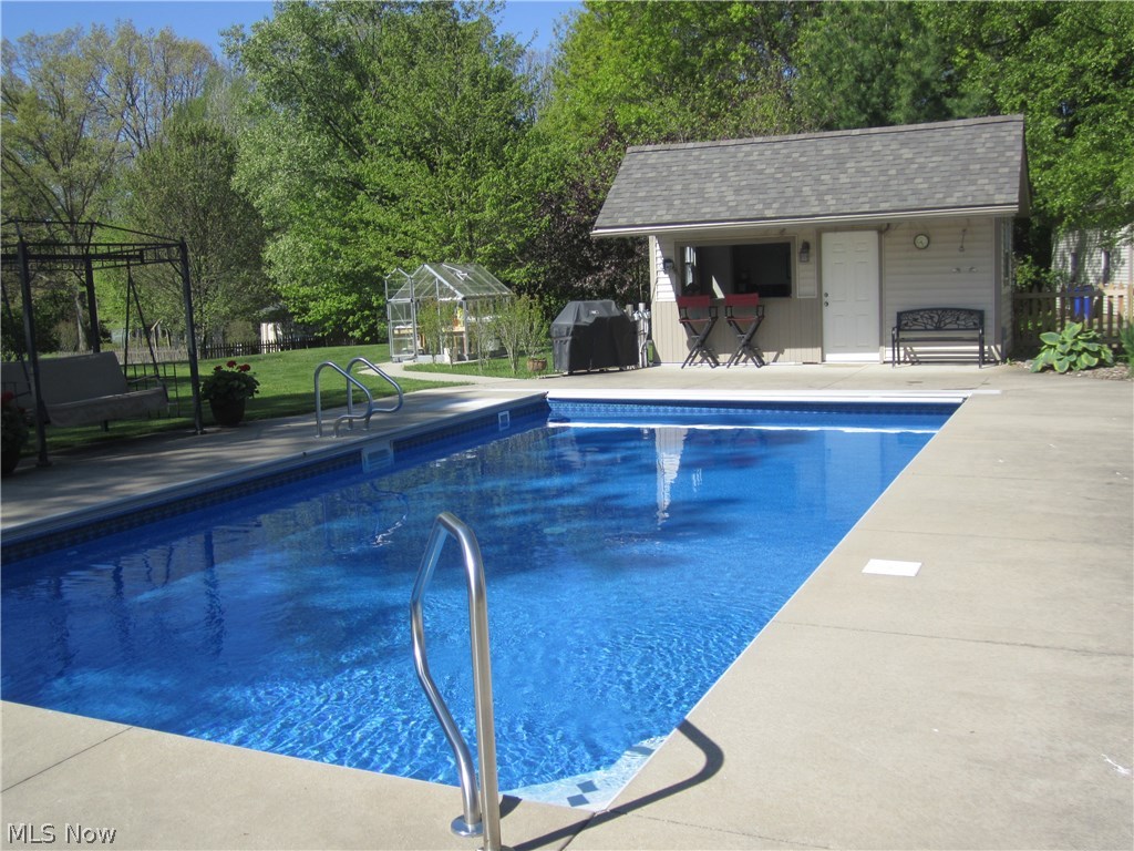 4834 Camp Road Rootstown, OH 44272 - Photo 3 of 22 Brand new liner and automated retractable cover
