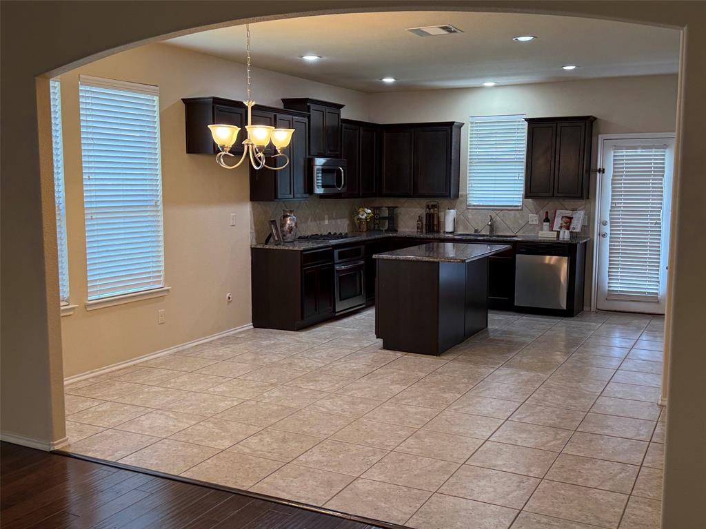 313 Cherry Spring Drive McKinney, TX 75072 - Photo 9 of 29