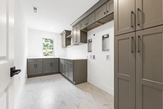 $2,715,000 | 23 Everett Street, Natick, MA 01760