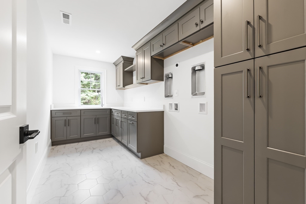 23 Everett Street Natick, MA 01760 - Photo 31 of 42