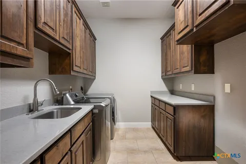 $1,350,000 | 1211 Porto Point, New Braunfels, TX 78132