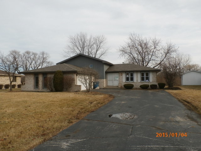 3473 Gilbert Court Crete, IL 60417 - Photo 1 of 7