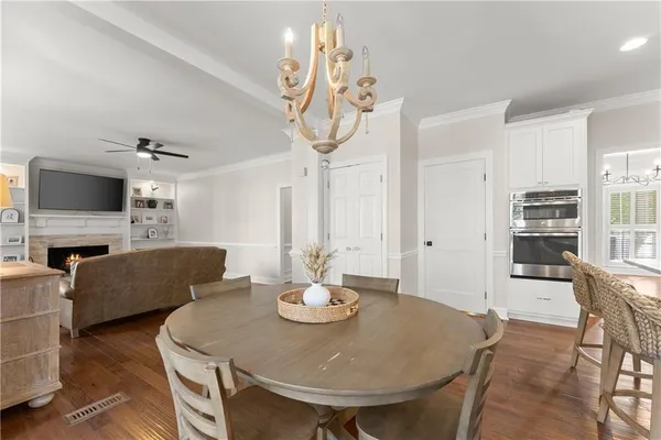 $899,000 | 210 Weatherwood Circle, Alpharetta, GA 30004