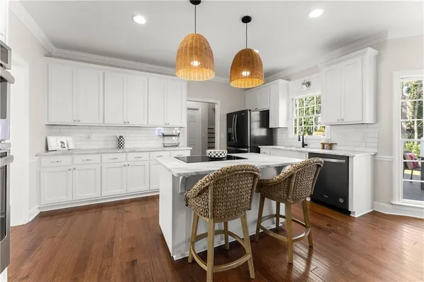 $899,000 | 210 Weatherwood Circle, Alpharetta, GA 30004