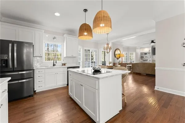 $899,000 | 210 Weatherwood Circle, Alpharetta, GA 30004