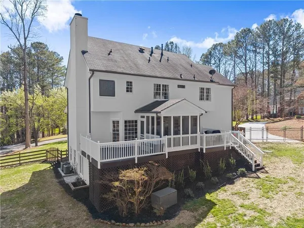 $899,000 | 210 Weatherwood Circle, Alpharetta, GA 30004