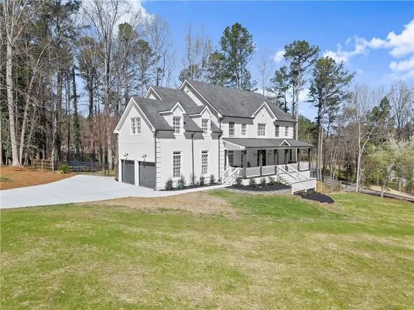 $899,000 | 210 Weatherwood Circle, Alpharetta, GA 30004