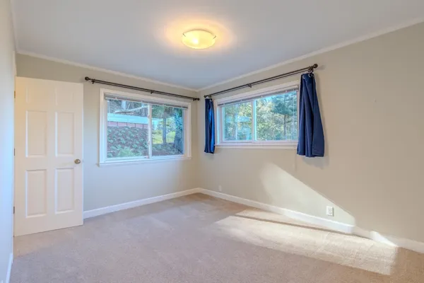 a bathroom with a toilet