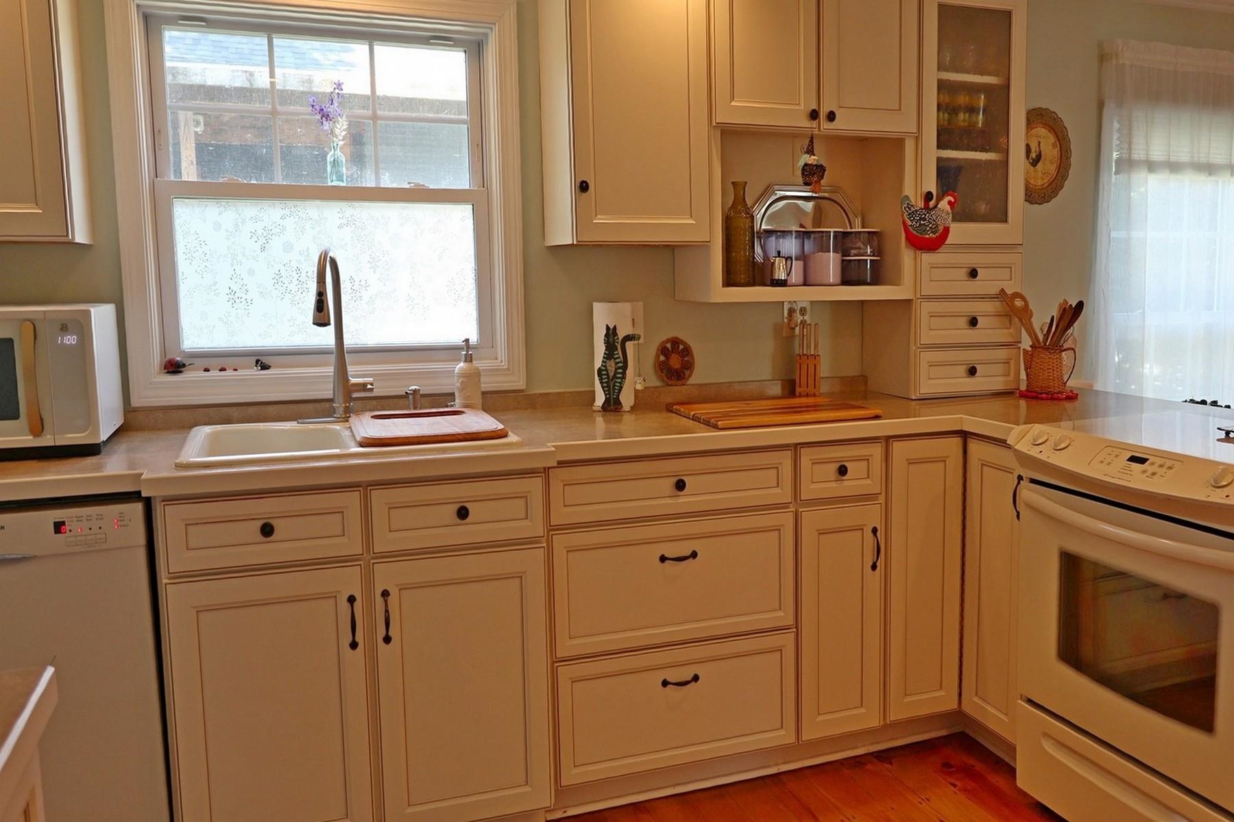 115 Bellevue Avenue Rutland, VT 05701 - Photo 6 of 36