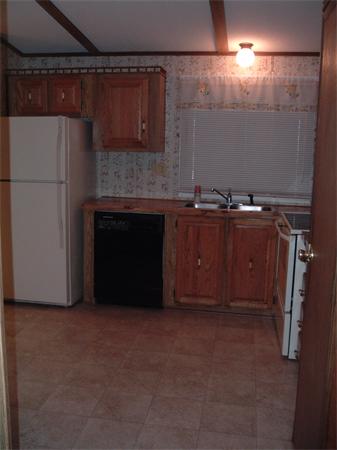 37 Castle Road Attleboro, MA 02703 - Photo 6 of 19 Gallery Image 6