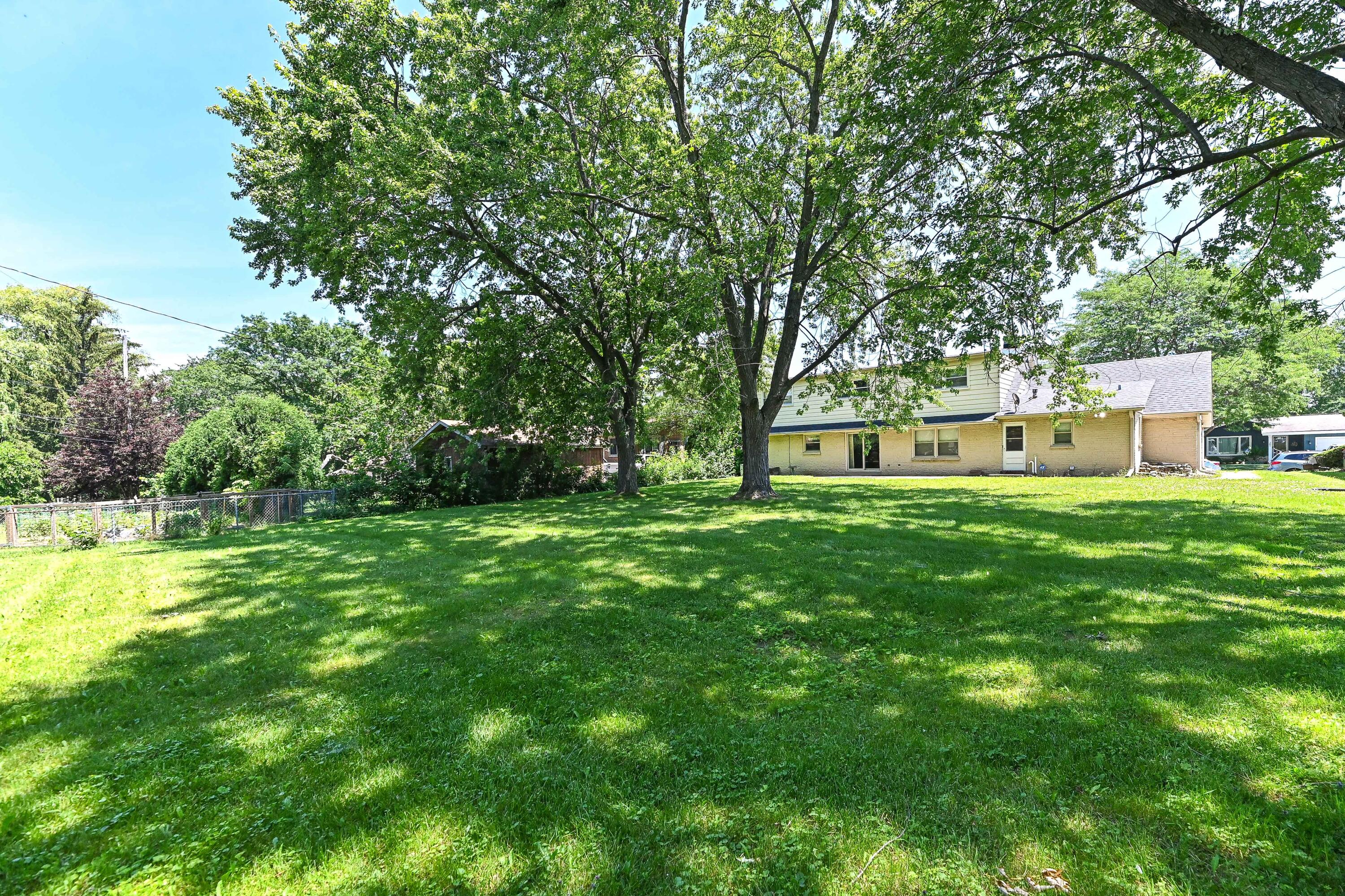 146 Perry Avenue Racine, WI 53406 - Photo 32 of 36 perry-39