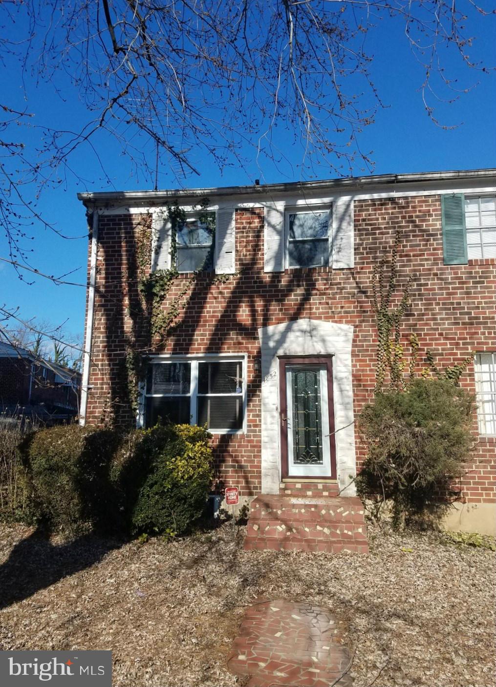 4852 Melbourne Road Baltimore, MD 21229 - Photo 2 of 11 Exterior (Front)