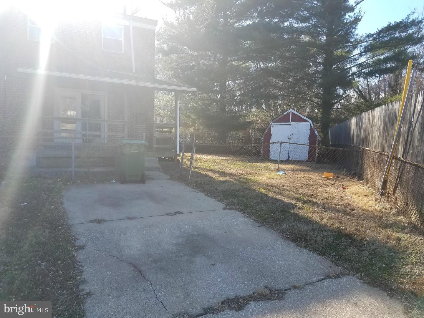 4852 Melbourne Road Baltimore, MD 21229 - Photo 6 of 11 Exterior (Rear)