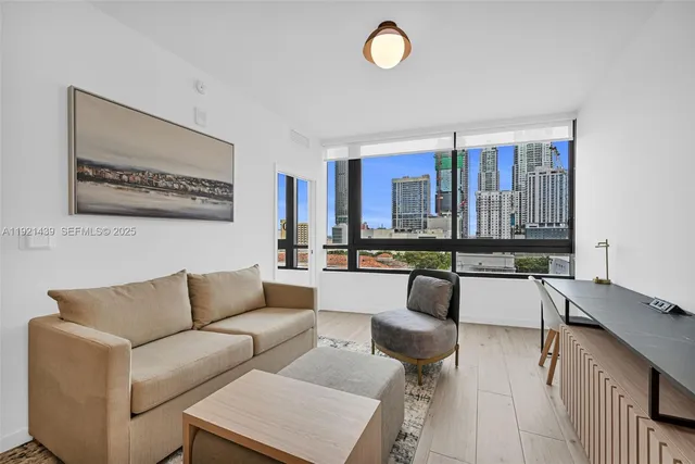 $950,000 | 225 North Miami Avenue, Unit 901, Miami, FL 33128