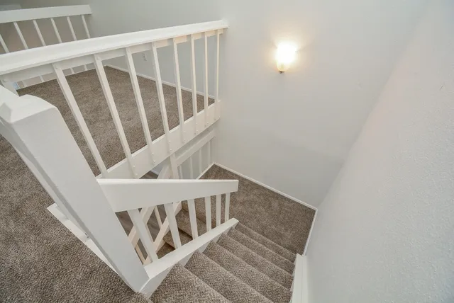 $199,000 | 3206 Windchase Boulevard, Unit 471, Houston, TX 77082