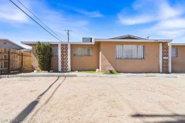 $299,900 | 1916 West Nelson Avenue, North Las Vegas, NV 89032