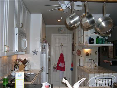 2247 North Long Lake Road Fenton, MI 48430 - Photo 8 of 26 20274331-7.JPG