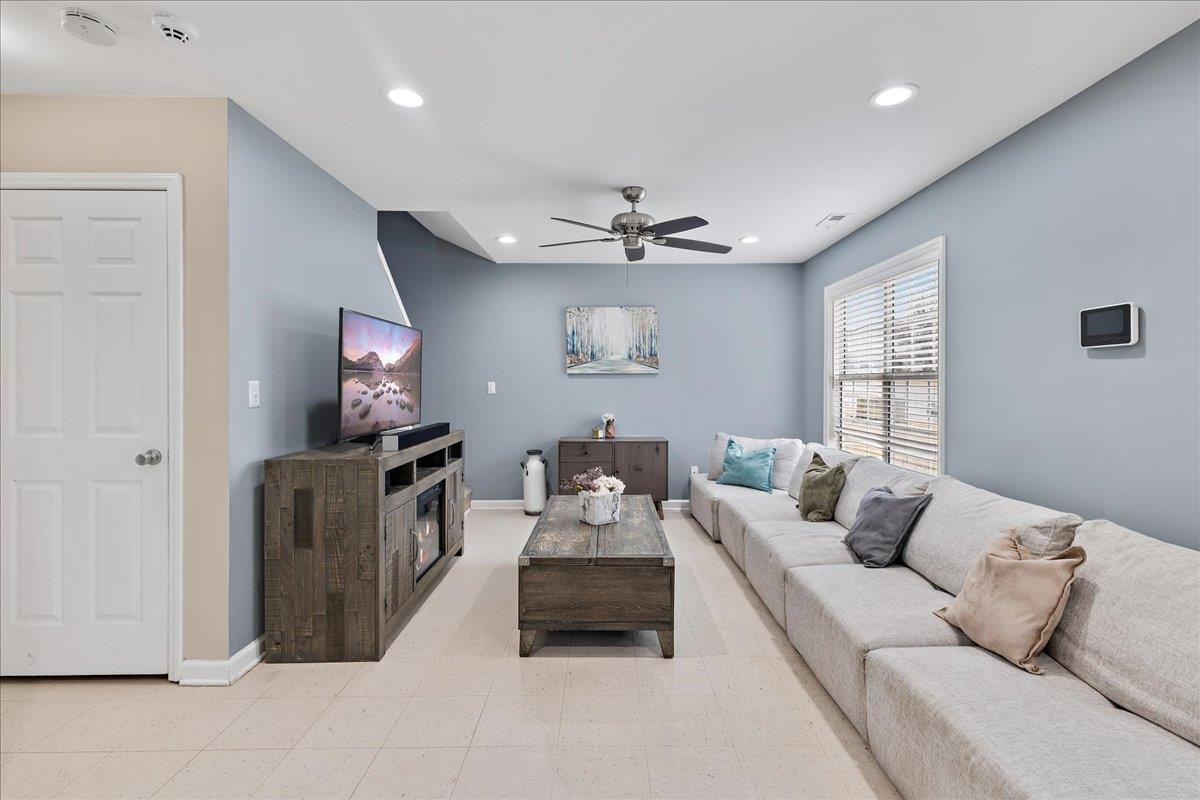 5507 Bringle Court Raleigh, NC 27610 - Photo 5 of 34 Living Room