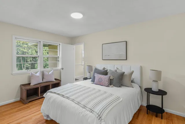 $349,990 | 2812 64th Avenue North, Brooklyn Center, MN 55430