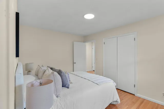 $349,990 | 2812 64th Avenue North, Brooklyn Center, MN 55430