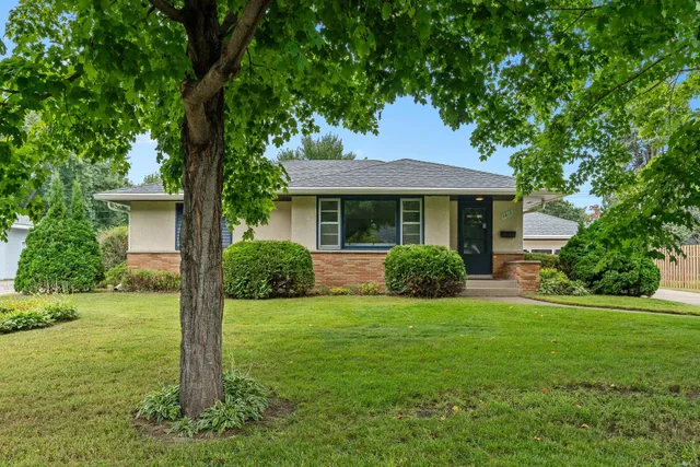 $349,990 | 2812 64th Avenue North, Brooklyn Center, MN 55430