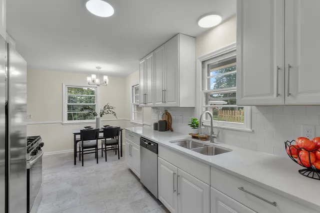 $349,990 | 2812 64th Avenue North, Brooklyn Center, MN 55430