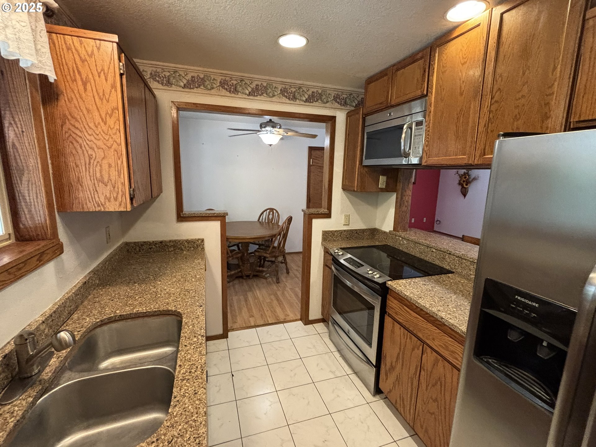 87803 Sandrift Street Florence, OR 97439 - Photo 11 of 39