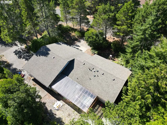 $399,999 | 87803 Sandrift Street, Florence, OR 97439