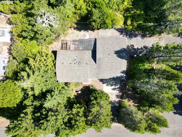 $399,999 | 87803 Sandrift Street, Florence, OR 97439