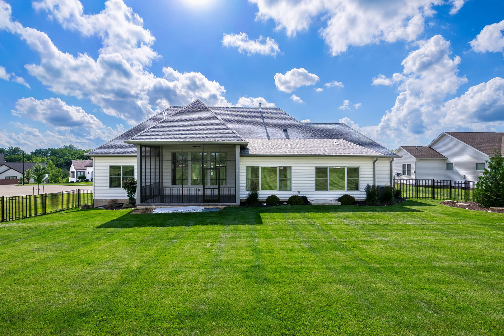 5077 Oak Rdg Court Bettendorf, IA 52722 - Photo 58 of 59