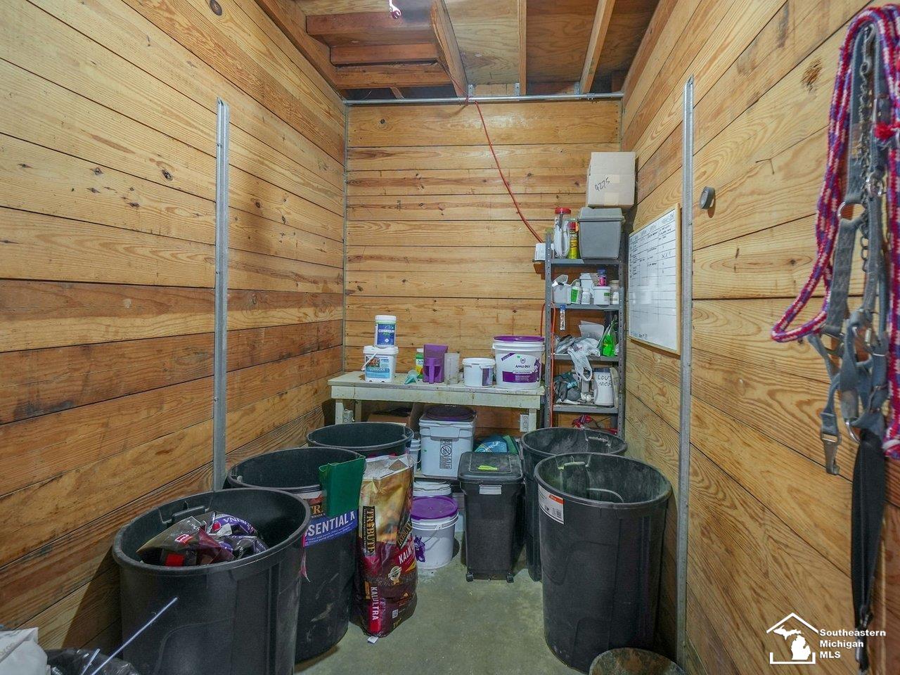 8355 Adler Road Lambertville, MI 48144 - Photo 58 of 90 50132795-9efa25a5-0094-411b-974e-3fd3dc68c64d.JPG