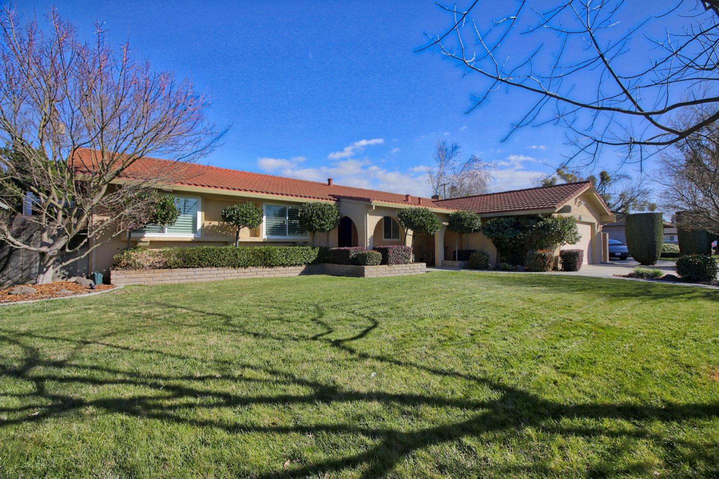 1829 Fallon Lane Modesto, CA 95355 - Photo 1 of 50 Gallery Image 1
