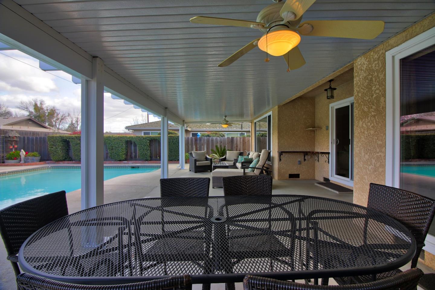 1829 Fallon Lane Modesto, CA 95355 - Photo 18 of 50 Gallery Image 18