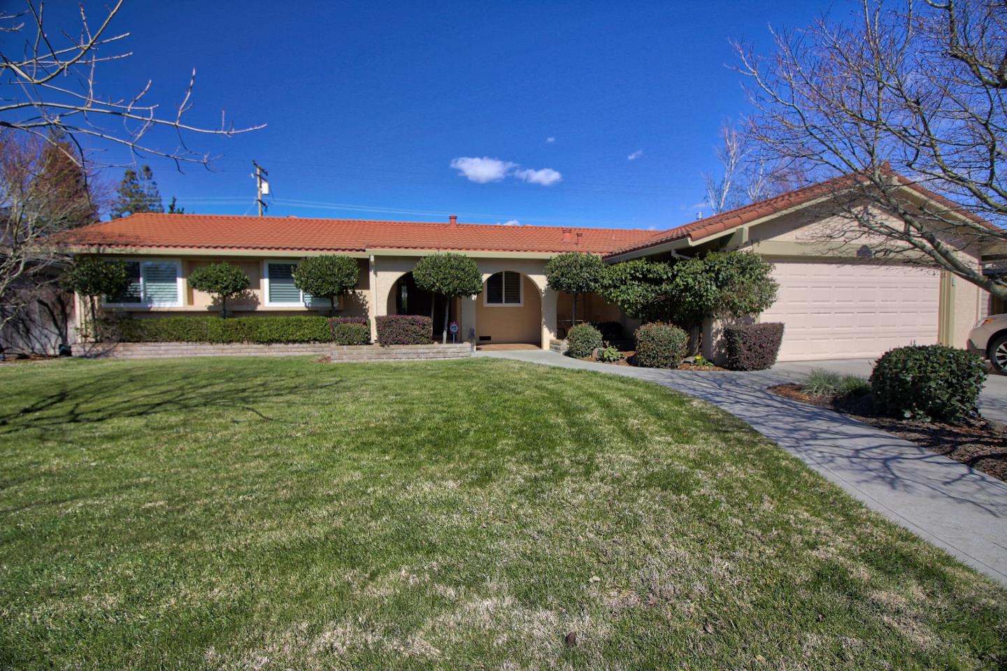 1829 Fallon Lane Modesto, CA 95355 - Photo 2 of 50 Gallery Image 2
