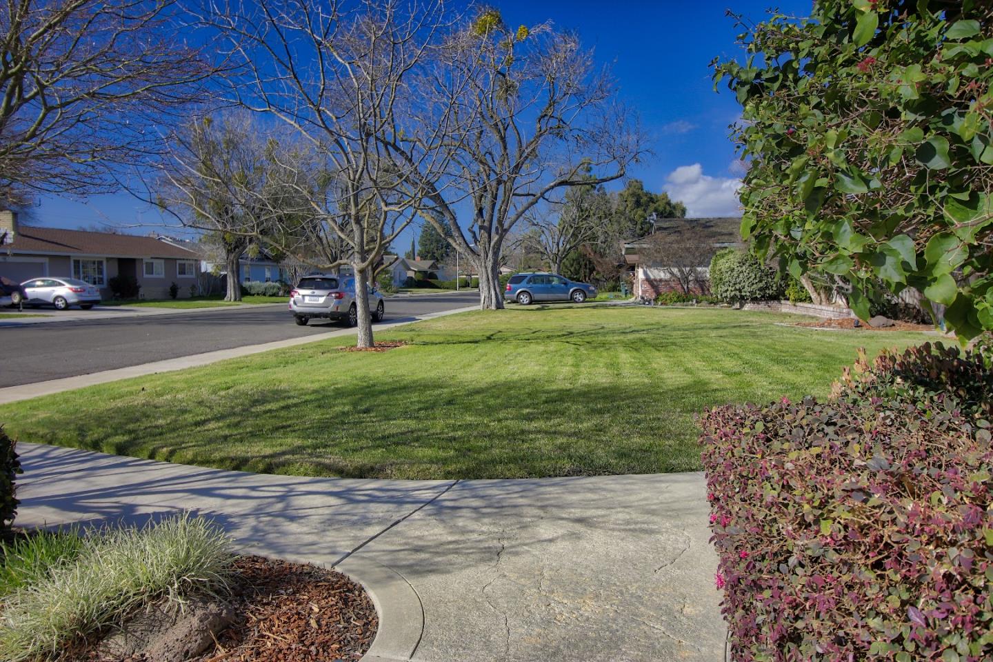 1829 Fallon Lane Modesto, CA 95355 - Photo 4 of 50 Gallery Image 4