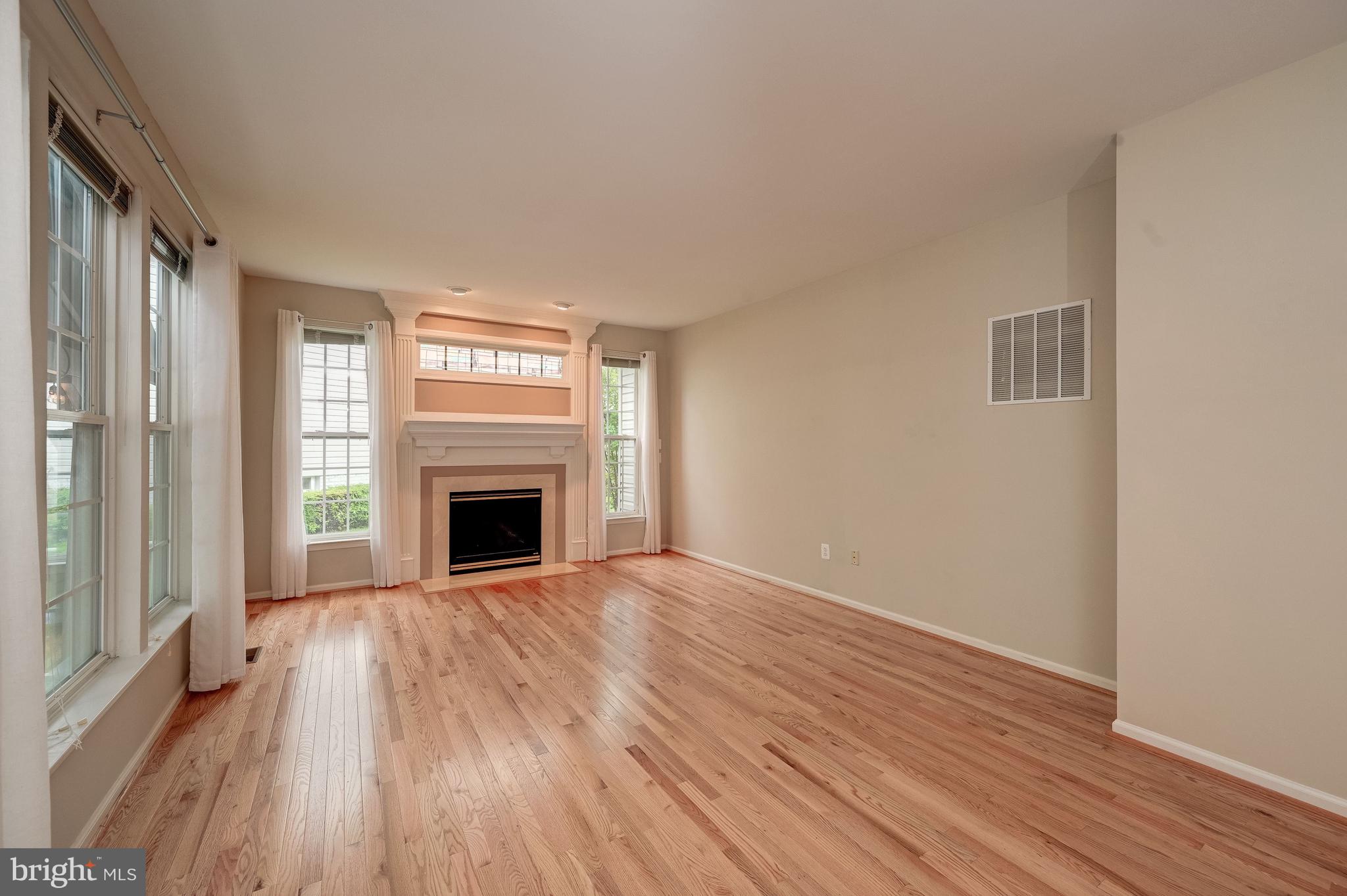 5607 Honeygo Ridge Court White Marsh, MD 21162 - Photo 16 of 47 Family Room