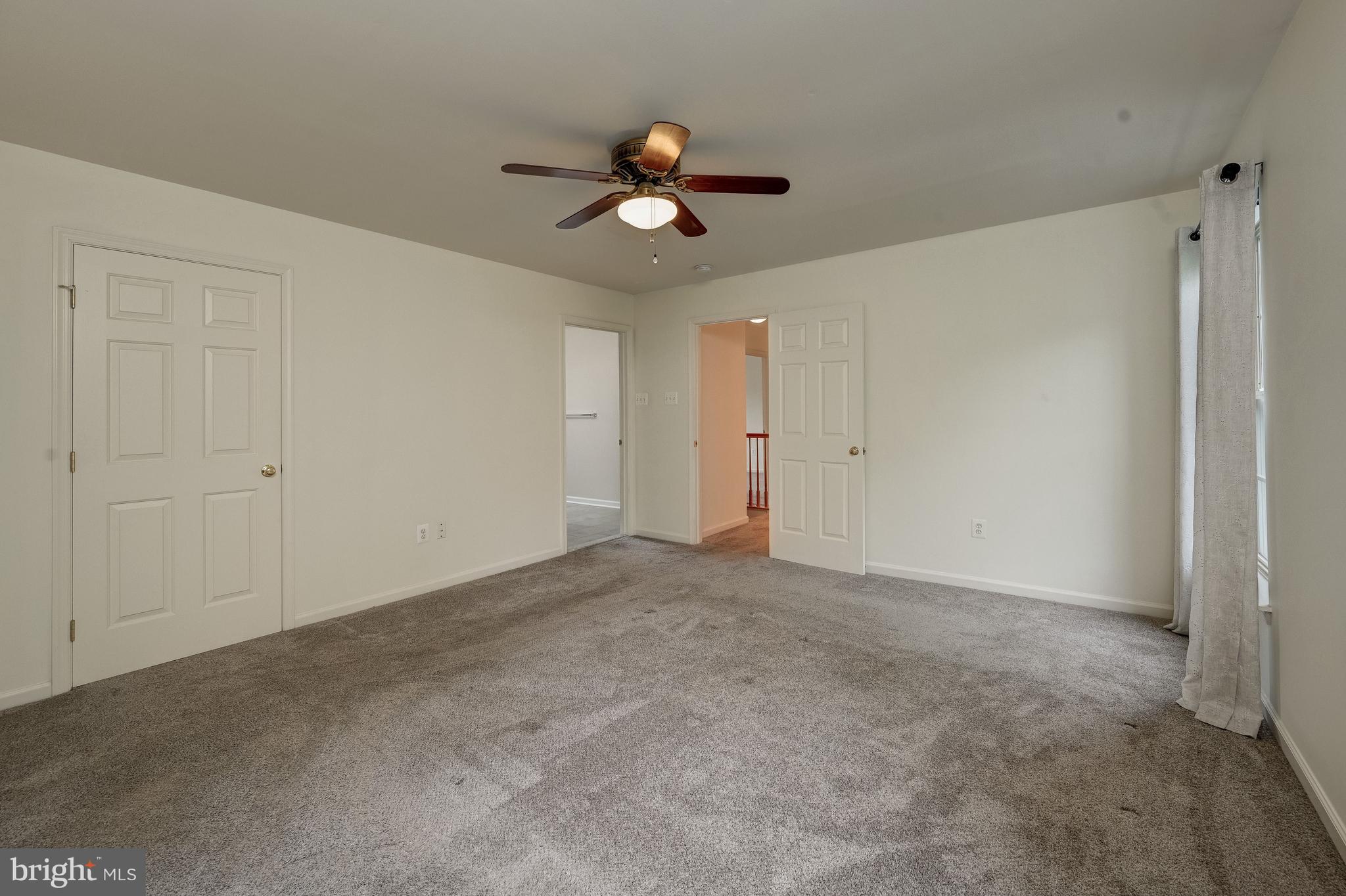5607 Honeygo Ridge Court White Marsh, MD 21162 - Photo 20 of 47 Primary Bedroom Suite
