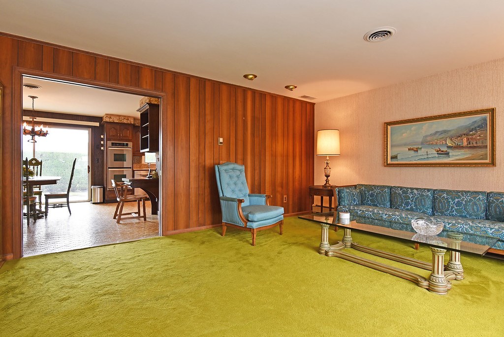 20 West Blue Ridge Road Cranston, RI 02920 - Photo 6 of 28 Gallery Image 6