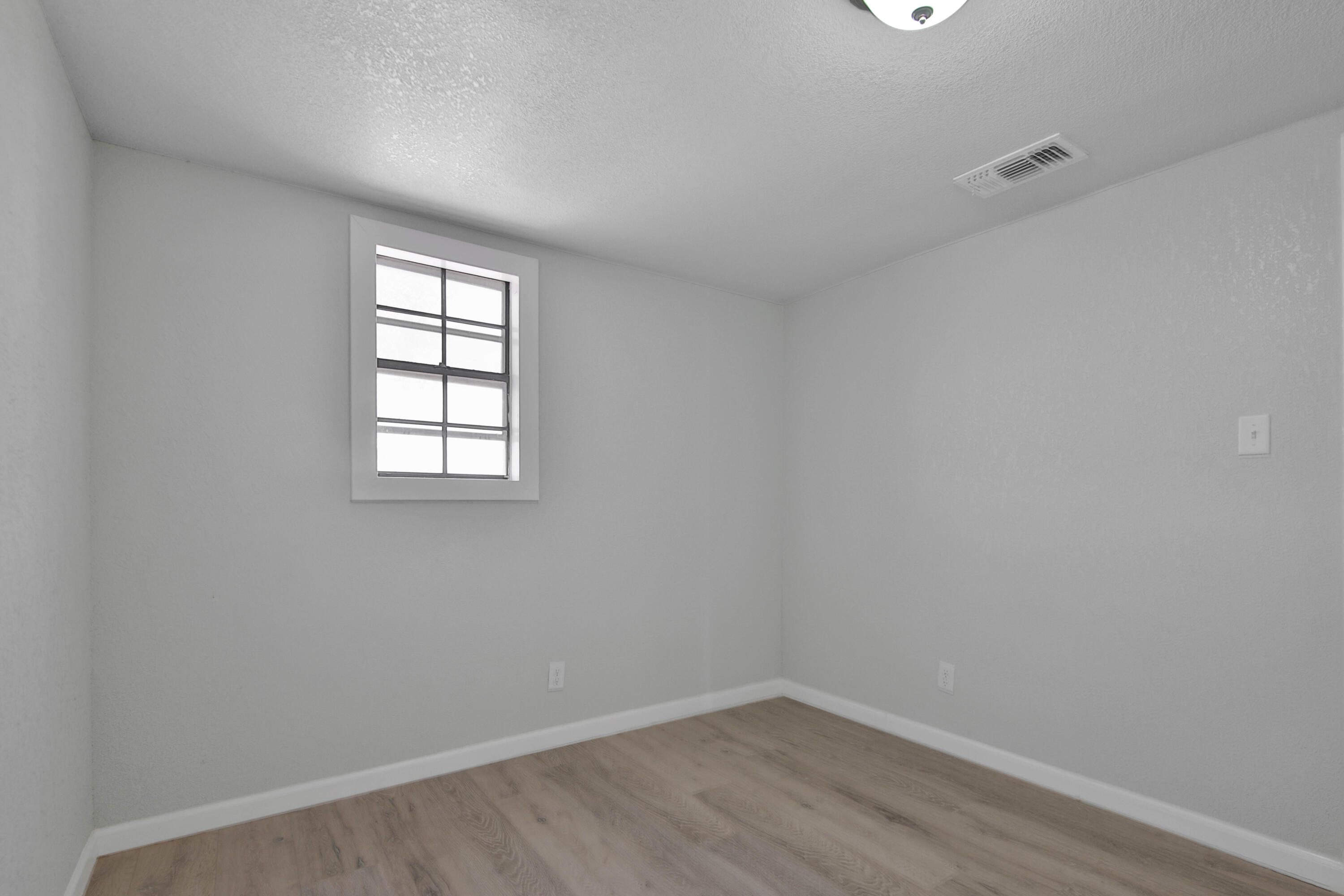 312 North Avenue R Lubbock, TX 79415 - Photo 22 of 26 IMG_9838