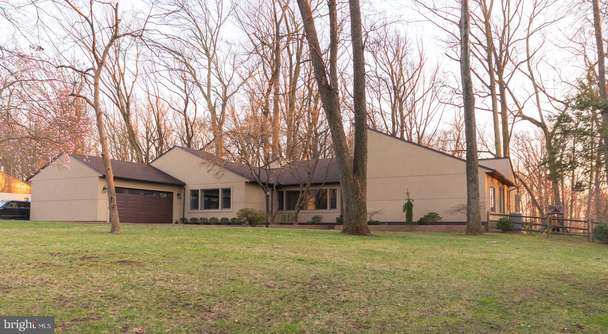 326 Brae Bourn Road Huntingdon Valley, PA 19006 - Photo 2 of 38 Gallery Image 2