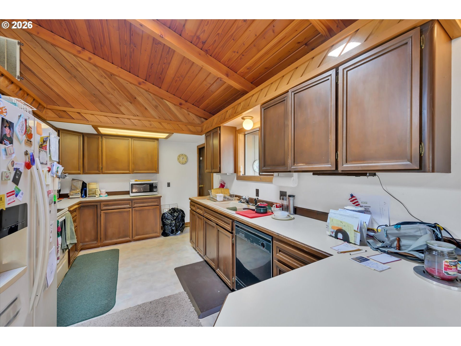 91 Godfrey Road Mossyrock, WA 98564 - Photo 11 of 47 a kitchen with stainless steel appliances kitchen island granite countertop a sink dishwasher stove and cabinets